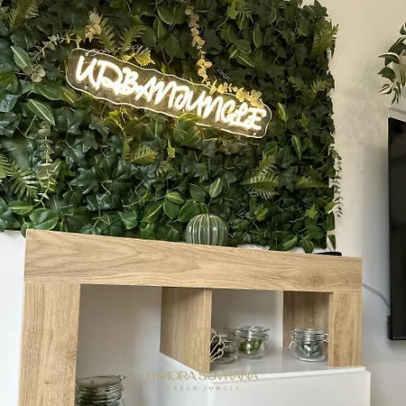 Apartament Dimora Sovrana - Urban Jungle Matera