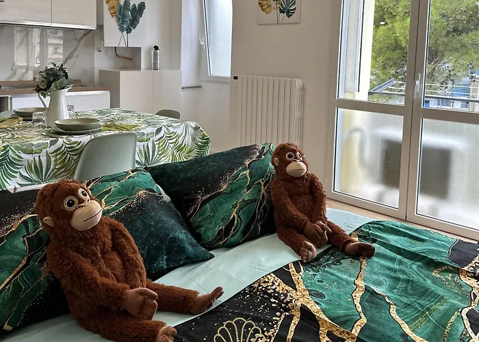 Dimora Sovrana - Urban Jungle شقة